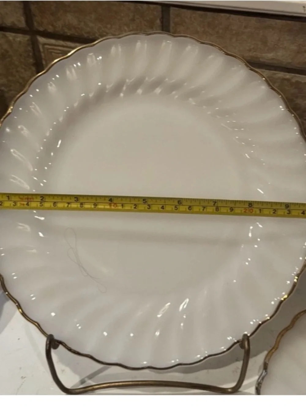 VINTAGE Anchor Hocking Fire King Shell Gold Trim 10